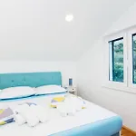 Сasa de vacaciones House Duje
