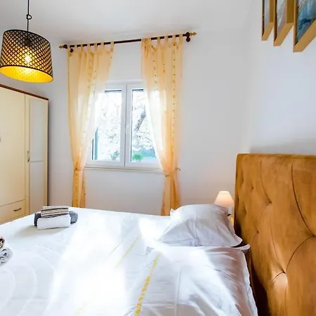 Nyaraló House Duje Plano