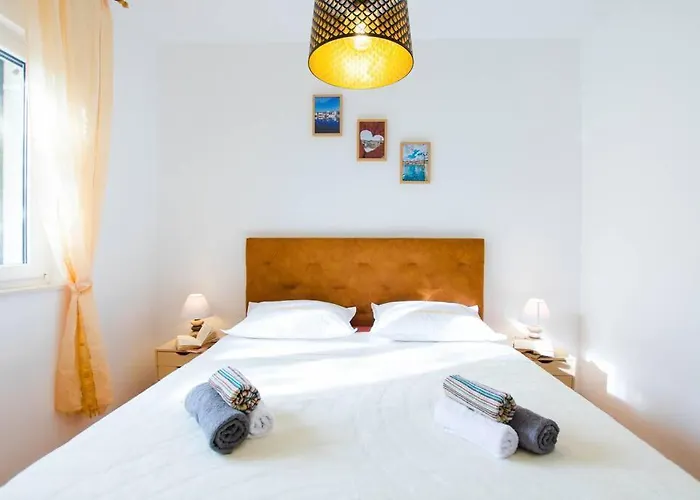 House Duje * Plano
